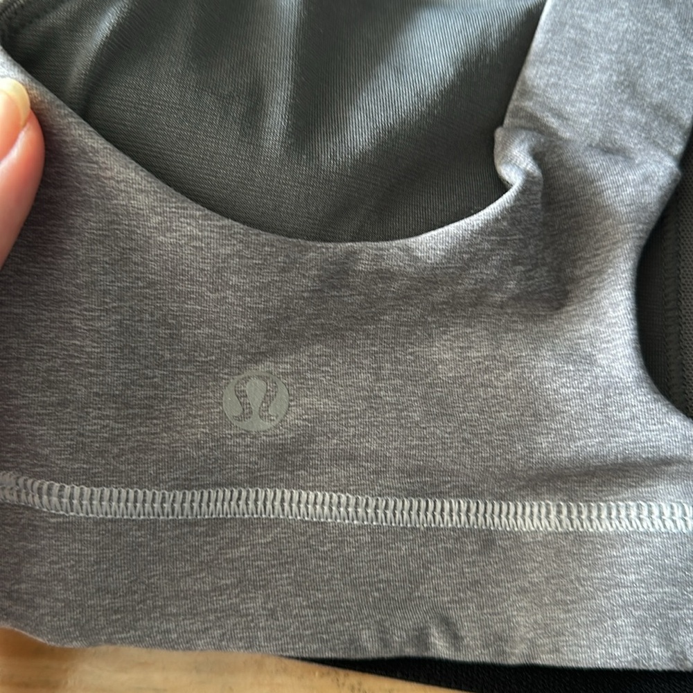 Lululemon Sports bra heathered gray size 6 - Picture 3 of 4